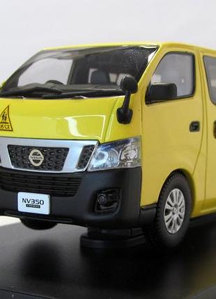 Nissan nv350 caravan 2012, ebbro. 1:43 коробка и бокс. носсан 2012