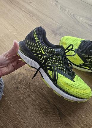 Кроссовки asics 42.5 г.