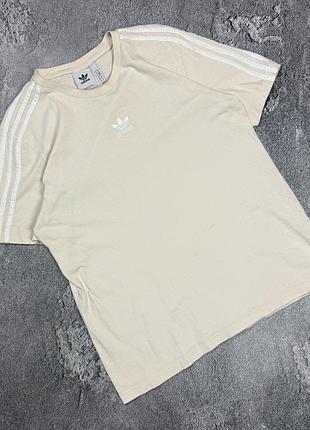 Футболка adidas центр лого м