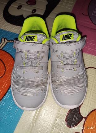 Nike кросівки для хлопчика, 27р