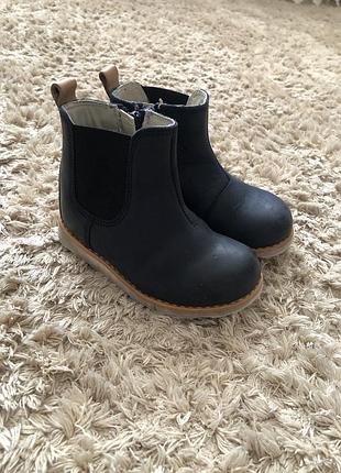 Шкіряні дитячі черевики clarks розмір 21