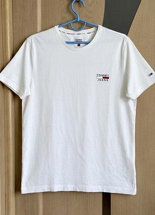 Продаю стильну футболку від відомого бренду tommy jeans.