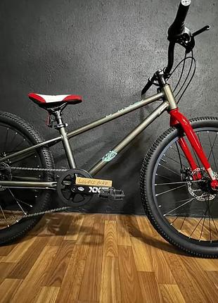 Велосипед гірський двоколісний на алюмінієвій рамі 11" crosser super light 24 дюйми сірий
