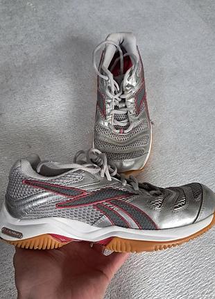 Оригінальні жіночі кросівки reebok для спортзалу