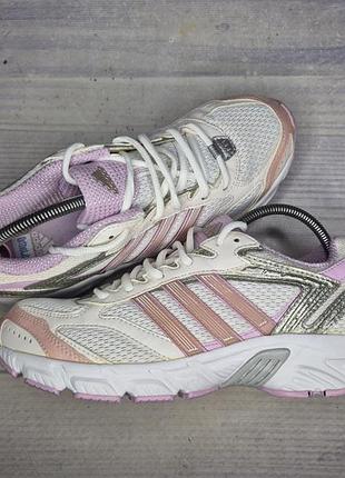Кроссовки adidas response