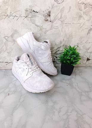 Жіночі кросівки asics р.38