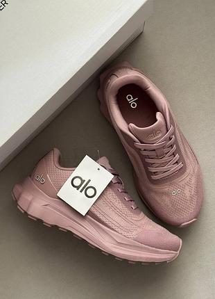 Женские кроссовки alo yoga runner pink