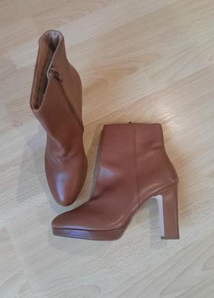 Ботинки 40-41р кожа