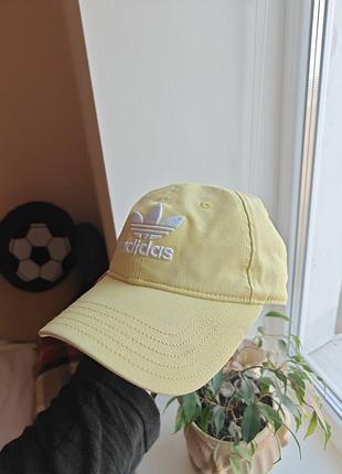 Кепка adidas originals женская бейсболка