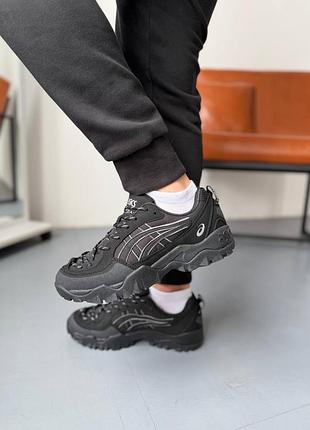 Asics gel-pickax black