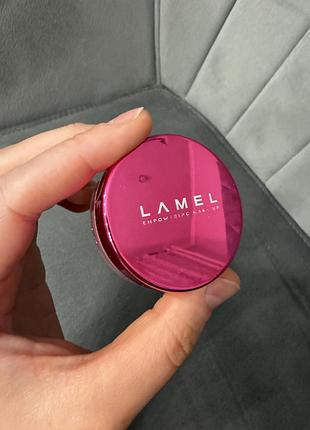Кремові румʼяна lamel flamy