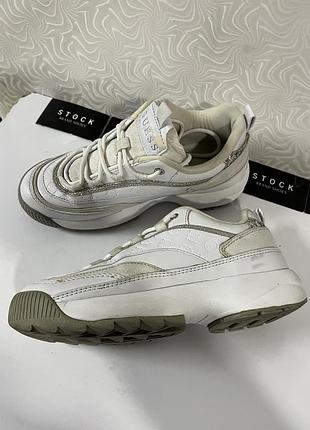 Кросівки guess 2