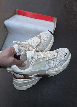Nike v2k runtekk 3