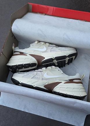 Nike v2k runtekk 4