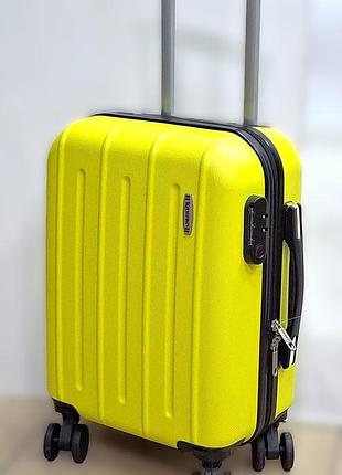 Чемодан дорожный лоу кост 40*30*20 желтый