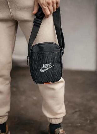 Nike барсетка черная – просто носить, трудно потерять