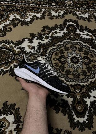 Жіночі кросівки для бігу nike air zoom vomero 14