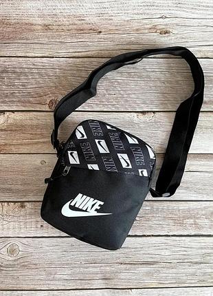 Nike сумка для повседневного комфорта и мобильности