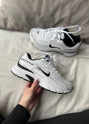 Кроссовки nike white black
