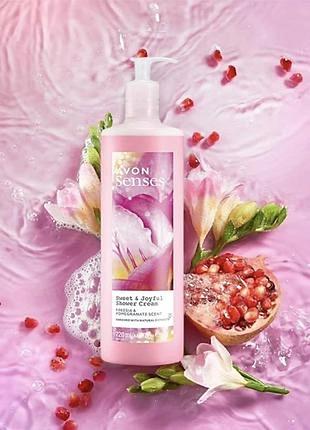 Крем-гель для душу "щасливі моменти" avon senses 720 ml