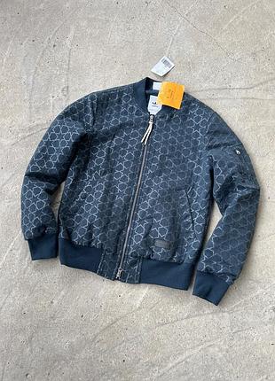 Куртка adidas jacquard