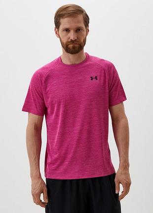 Представлена рожева спортивна футболка under armour ua tech textured ss