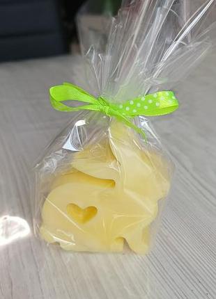 Солодкі моменти
hand made свічки
зроблено з любов’ю
 атмосфера у кожній деталі
 доставка по україні