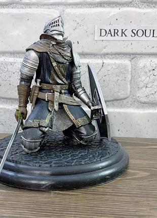 Фигурка dark souls дарк соулс knight of astora oscar оскар | коллекционная игровая статуэтка без коробки, 15 см