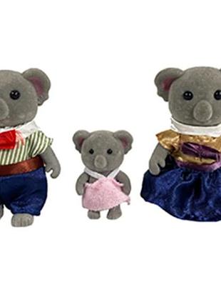 Игровой набор «stomle family – семейка коал» / stomle family koala figures set – набор фигурок семейства коал в подарочной коробке