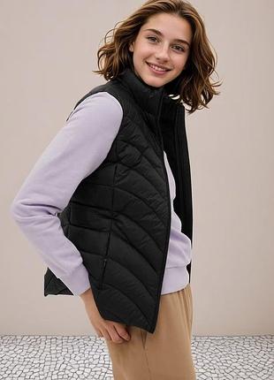 Стильный  женский ультралегкий пуховый жилет m&s (marks & spencer) stormwea