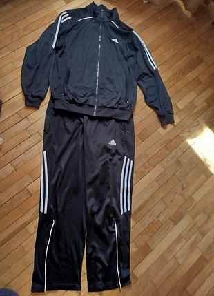 Спортивный костюм фирмы adidas винтаж