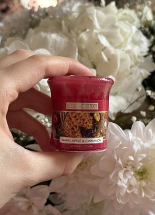 Вотивна ароматична свічка wickford&co яблуко і кориця арома парфумована yankee candle