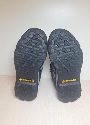 Ботинки adidas 8