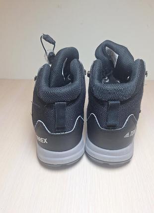 Ботинки adidas 5