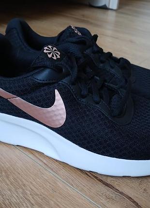 Кроссовки nike, оригинал р40