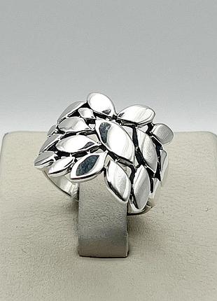 Кольцо серебряное "шафран" 18,5 4,5 г