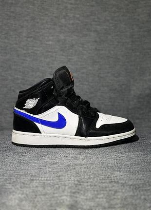 Jordan air 1 mid gs black white blue boys' sneakers us 4.5y 554725-084
