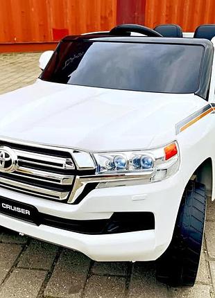 Детский электромобиль джип toyota land cruiser jj2022 с пультом радиоуправления для детей 3-8 лет белый