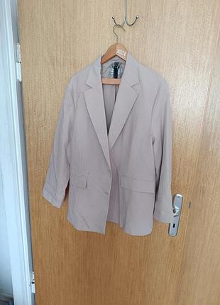 Женский летний пиджак фирмы reserved цвет бежевый рукав регулируется по длине размер 46-48 состав хлопок сроки отправки уточняйте