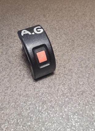 Кнопка аварійки opel astra g, zafira a (09131728)