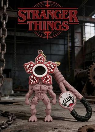 Брелок фігурка демогоргон із серіалу дивні дива stranger things на ключі рюкзак сумку пенал іграшка 8 см
