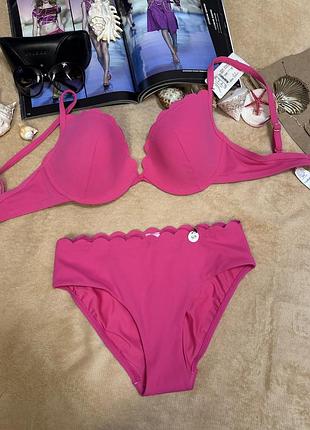Шикарний купальник hunkemoller