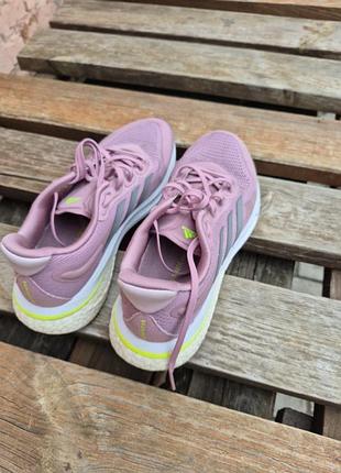 Жіночі кросівки adidas  розмір 39