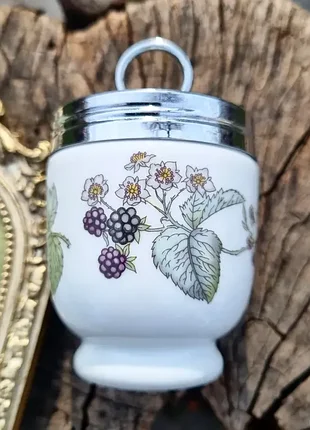 Фарфоровый кодлер для варки одного яйца, royal worcester. редкий узор.