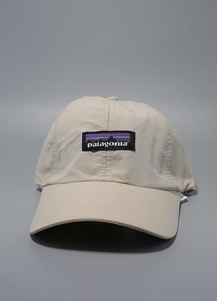 Кепка patagonia в бежевом цвете