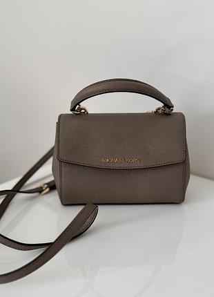 Сумка бежева michael kors крос-боді ava
