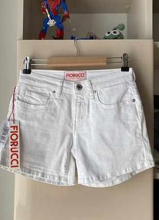 Белые шорты fiorucci не john galliano richmond diesel