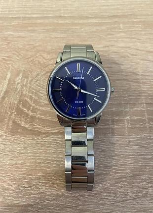 Годиник casio