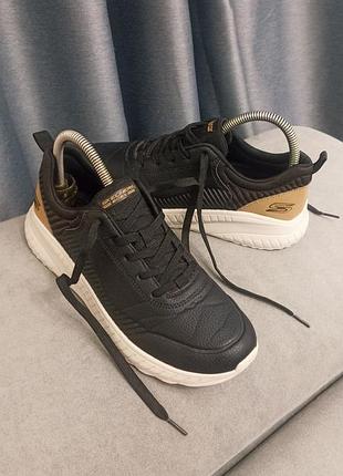 Кросівки -skechers