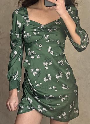 Коротка сукня